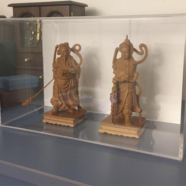 statue display case 